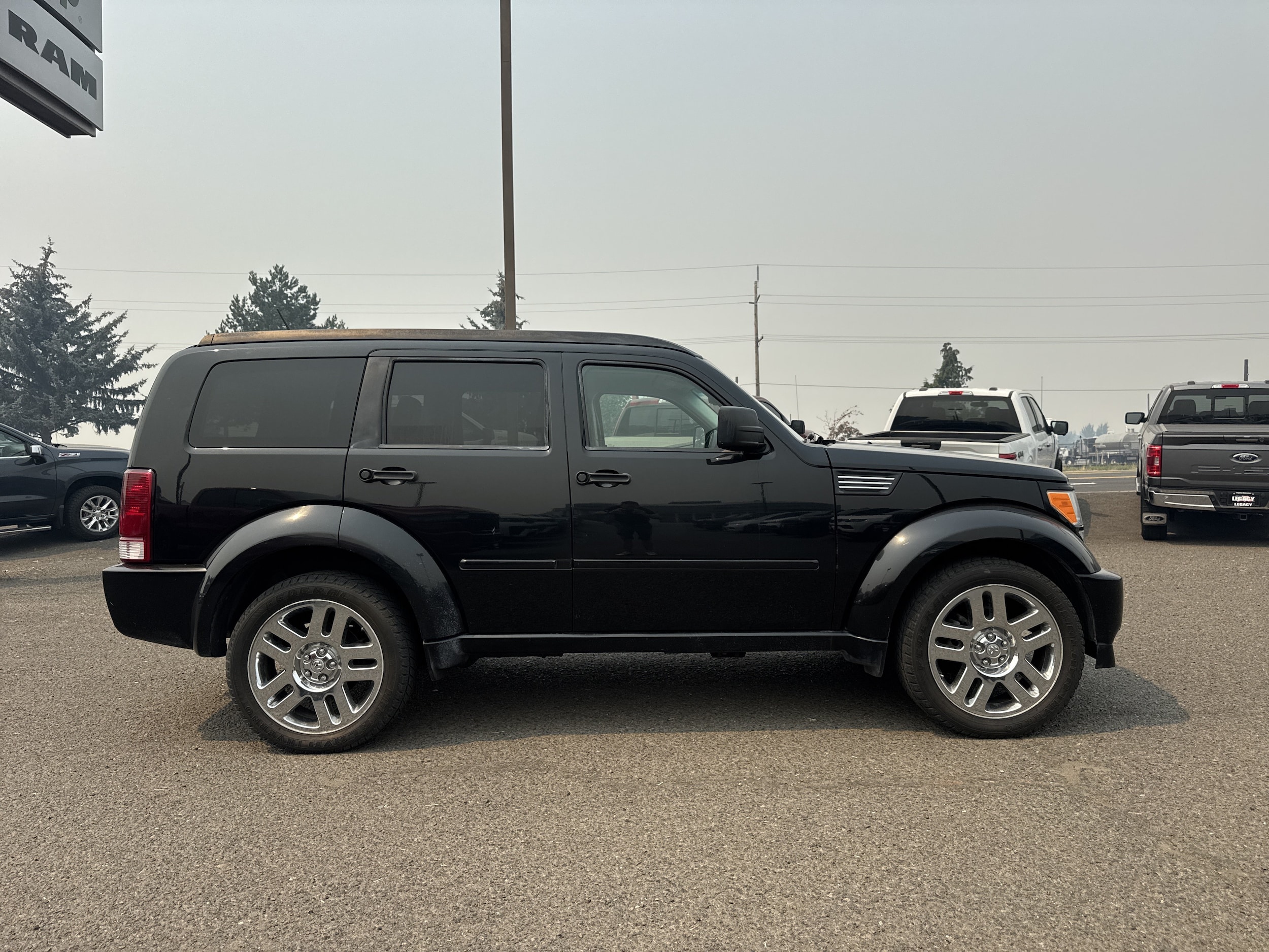 Used 2008 Dodge Nitro SLT with VIN 1D8GU58608W206096 for sale in Island City, OR