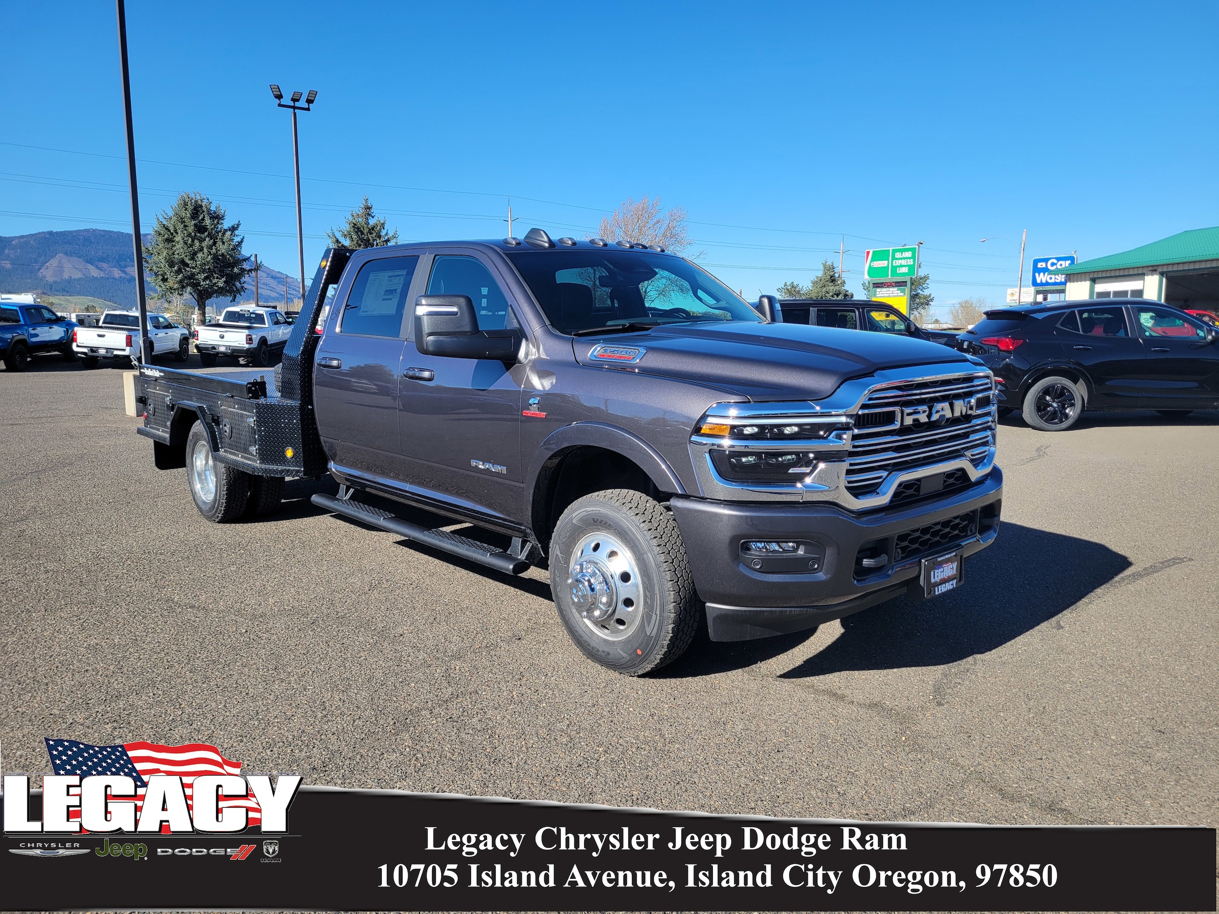 2026 RAM 3500 Chassis Big Horn Crew Cab LB DRW 4WD
