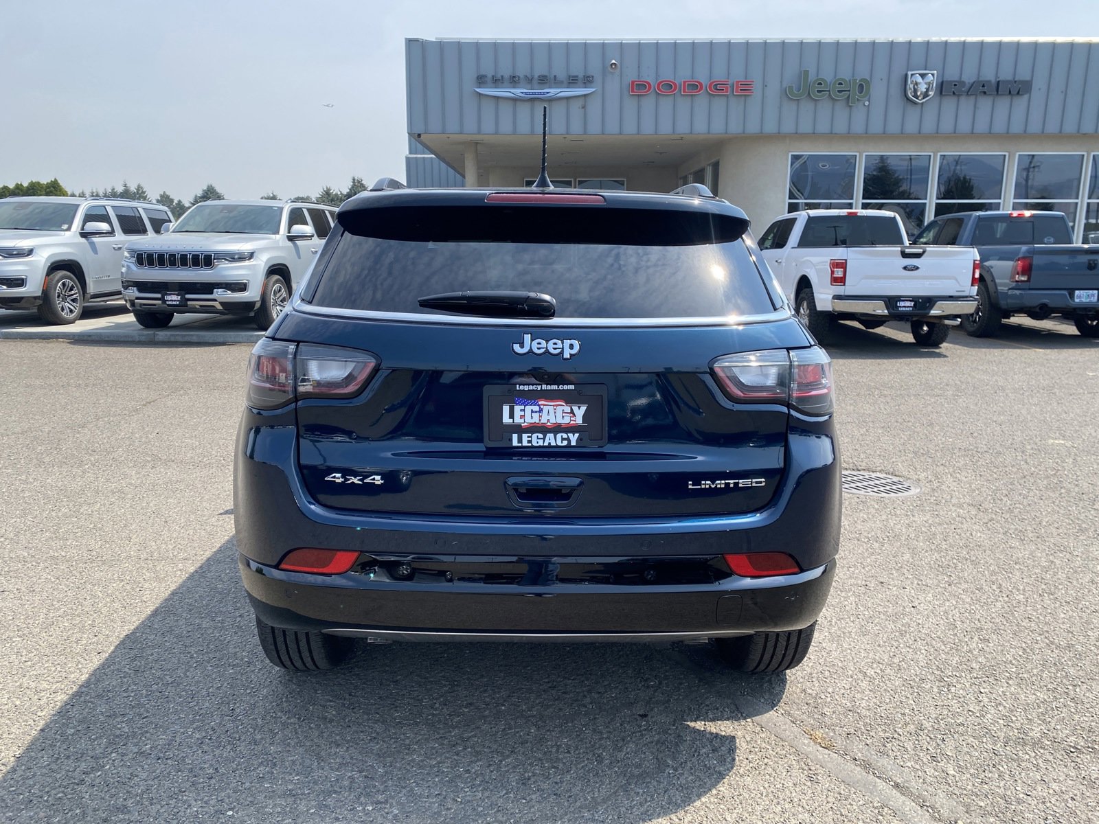 2024 Jeep Compass Limited photo 4