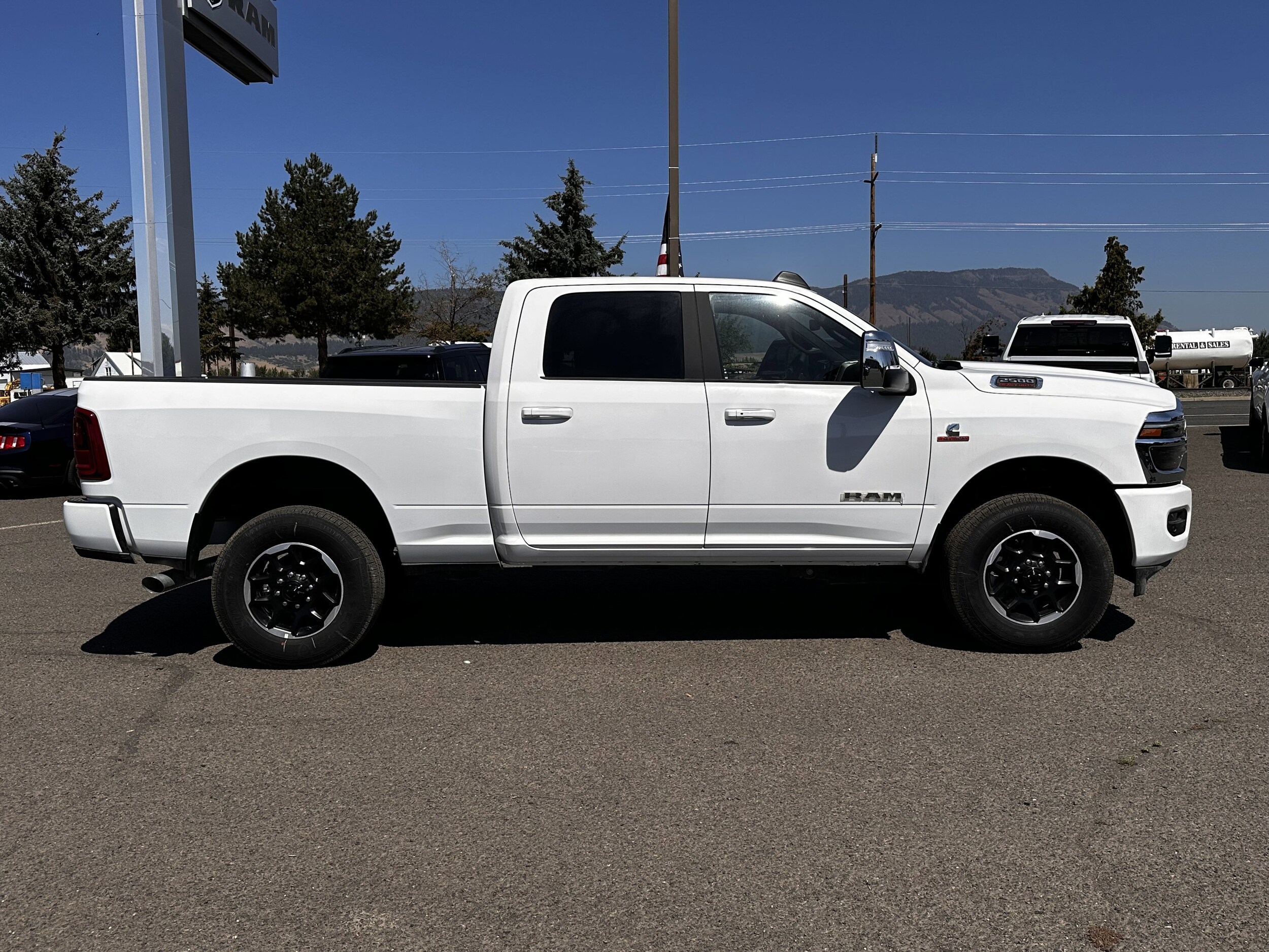 2025 Ram 2500 Laramie photo 2