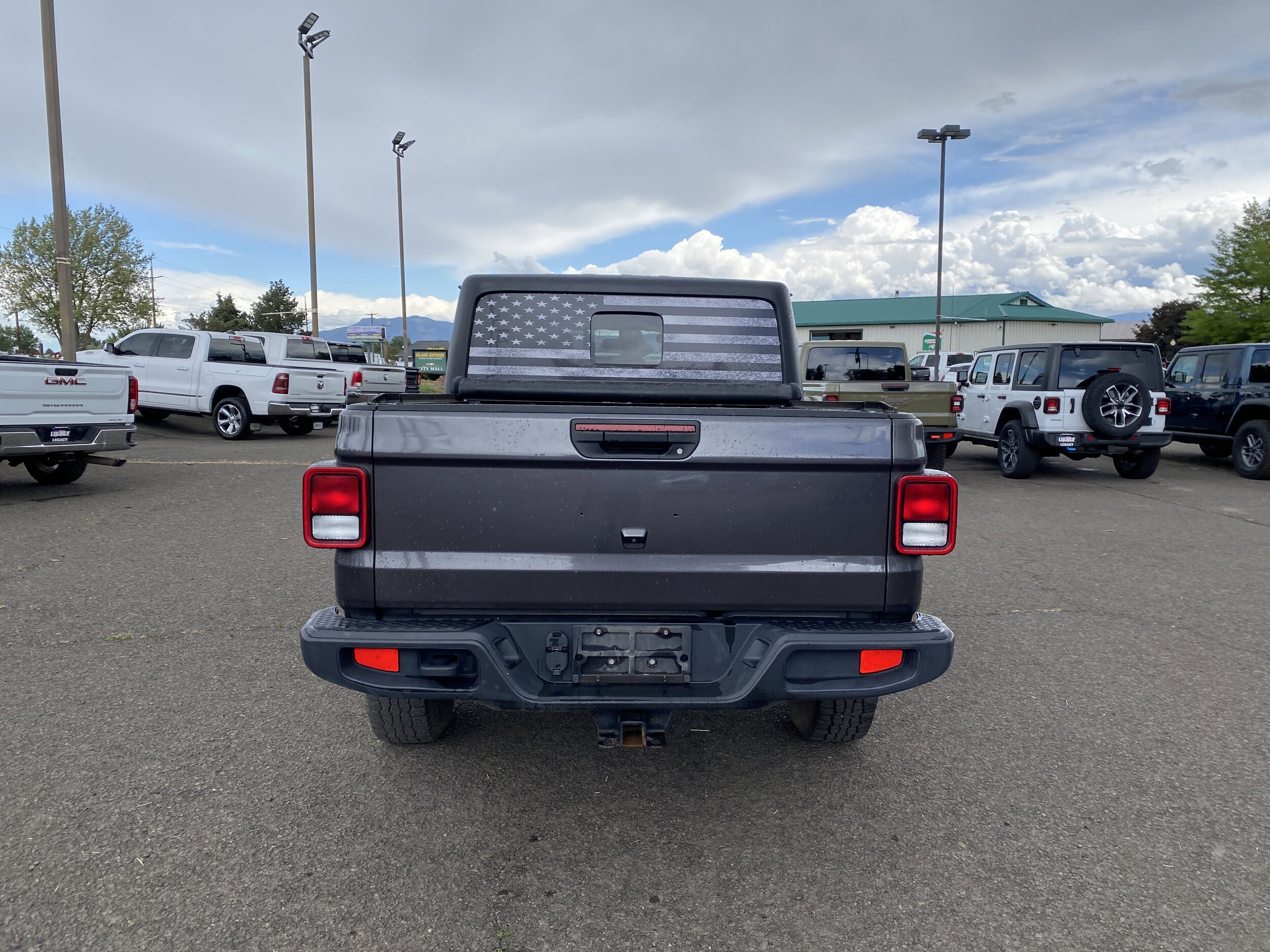 2020 Jeep Gladiator Sport S photo 4