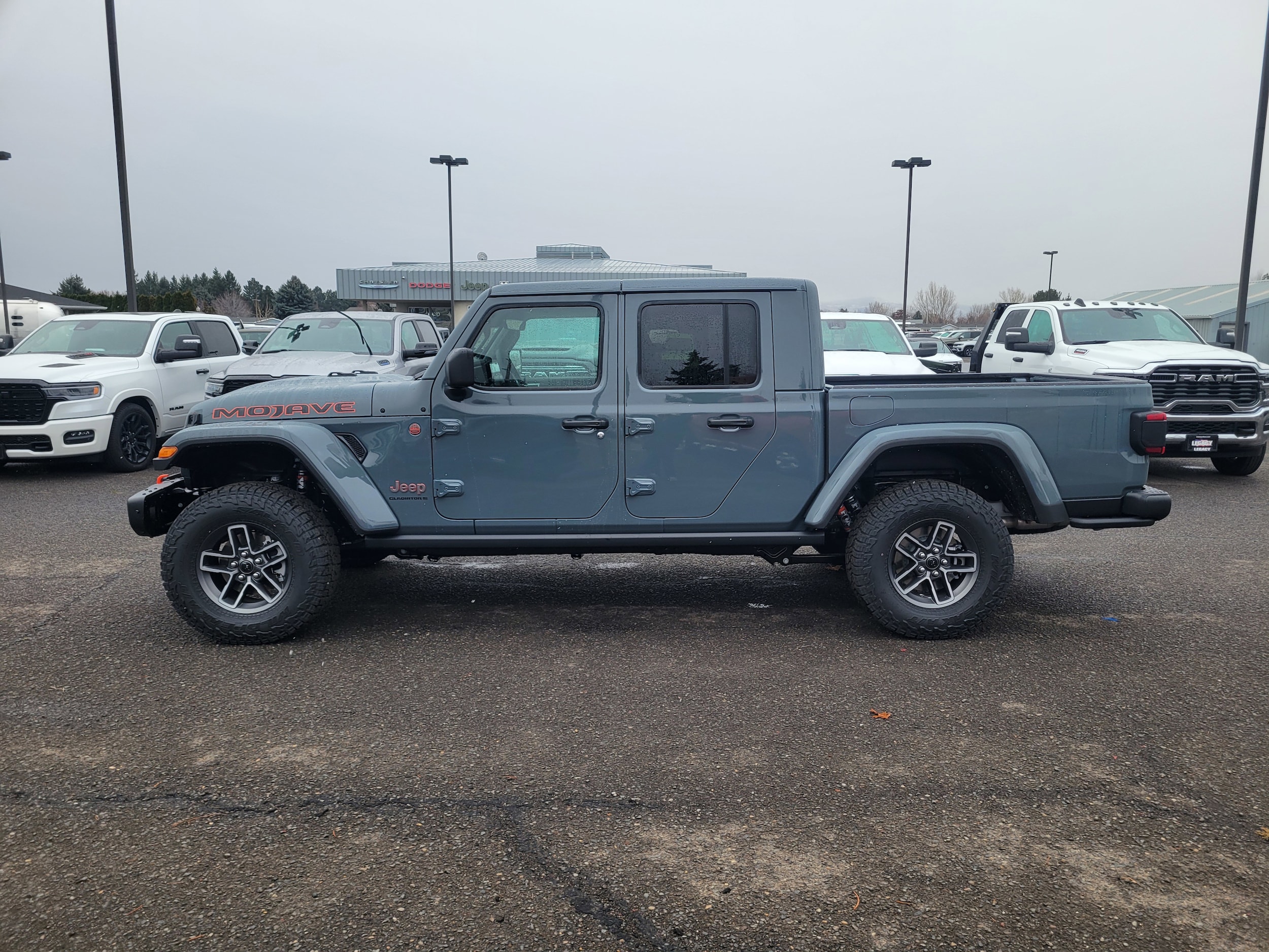 2026 Jeep Gladiator Mojave X - Photo 13