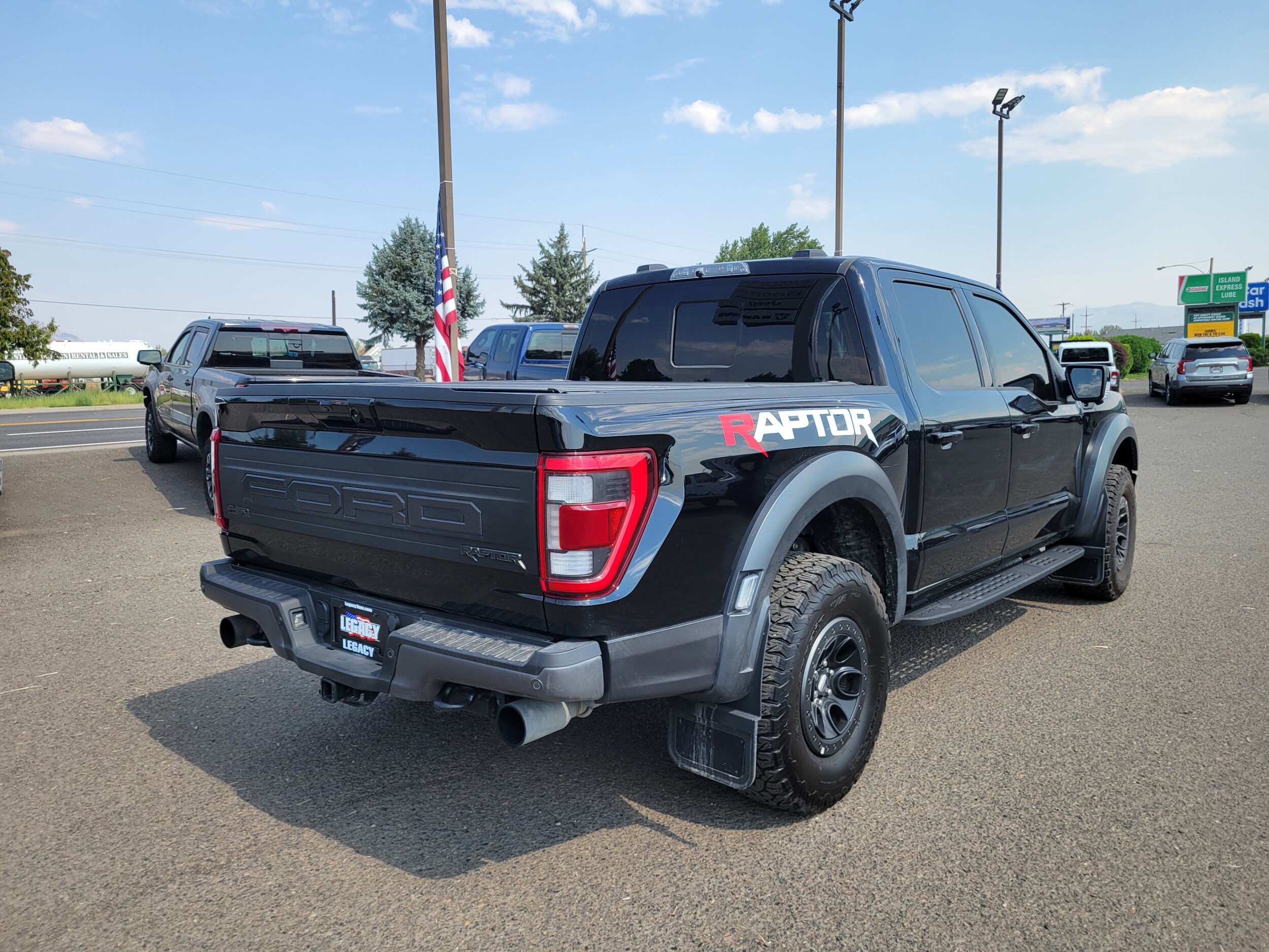 2023 Ford F-150 Raptor photo 3