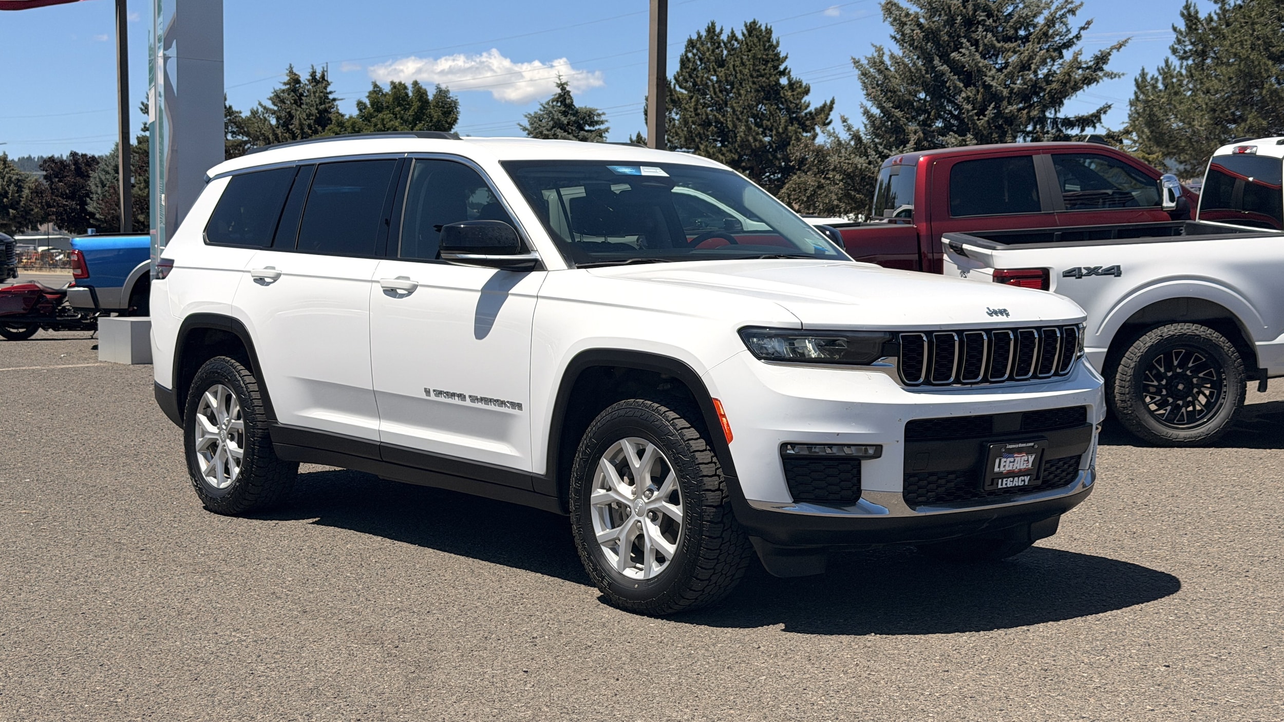 2023 Jeep Grand Cherokee L Limited 4x4's photo