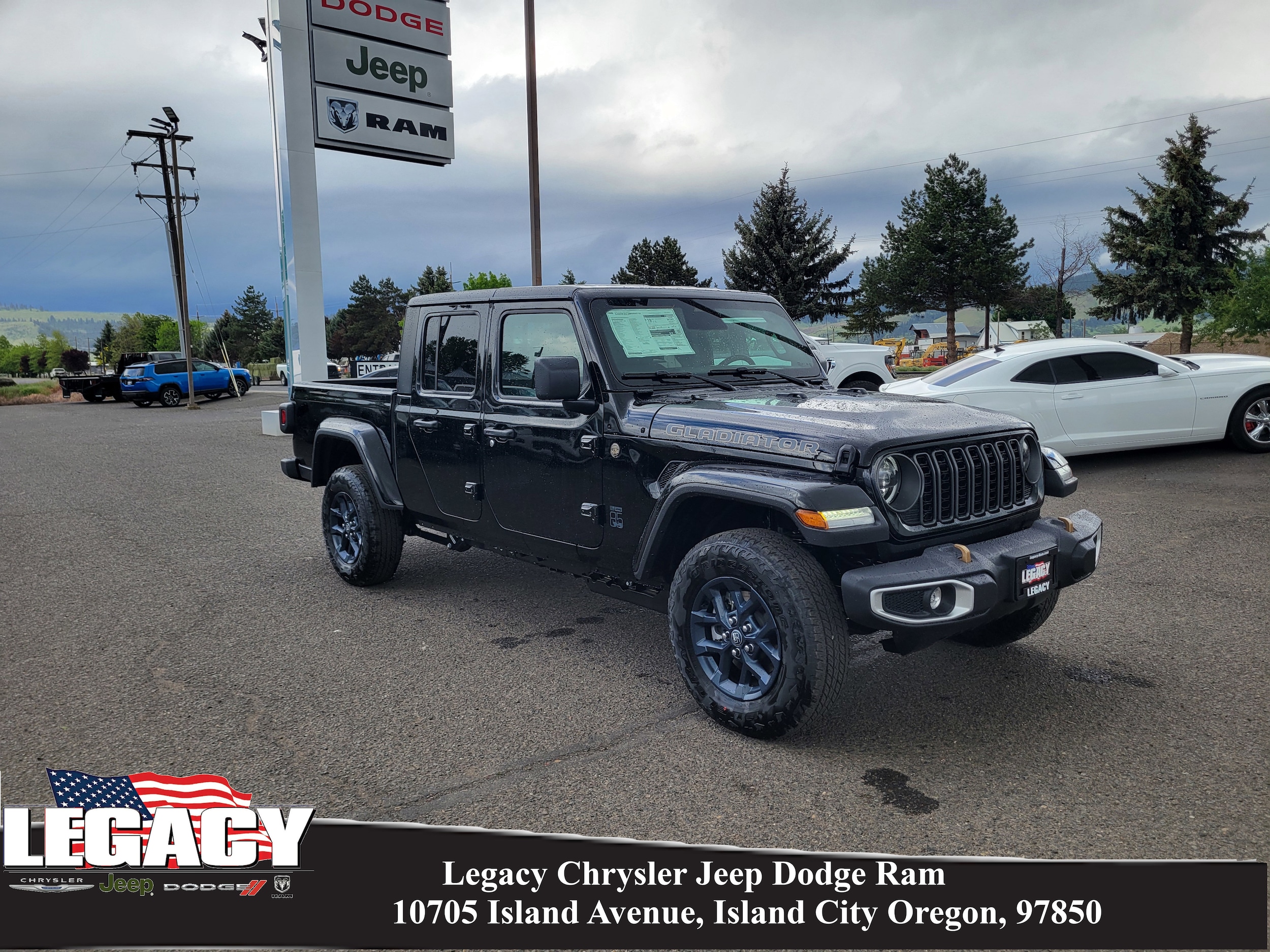 2026 Jeep Gladiator 85th Anniversary Edition Auto's photo