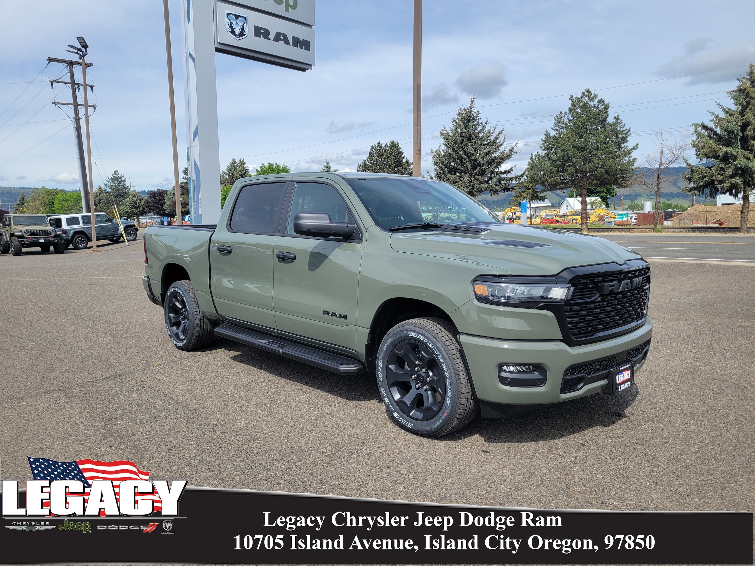 2026 RAM 1500 Express 4x4 Crew Cab 5'7's photo
