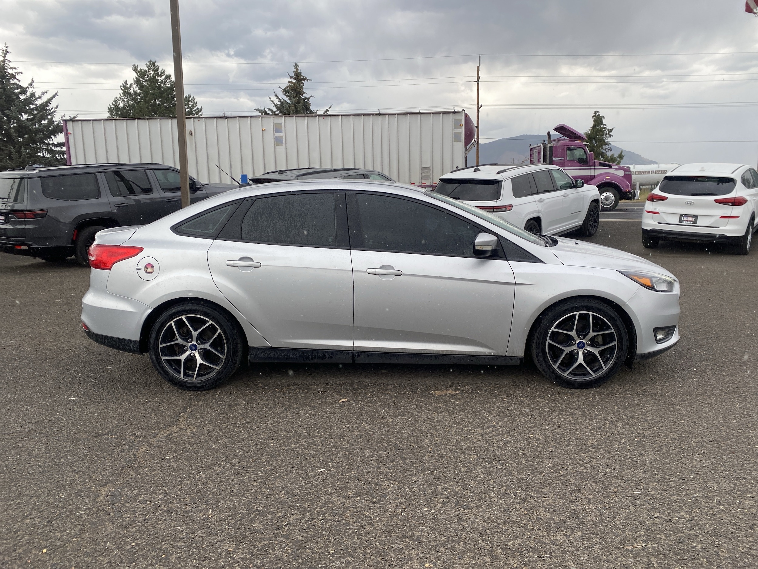 Used 2018 Ford Focus SEL with VIN 1FADP3H2XJL293786 for sale in Island City, OR