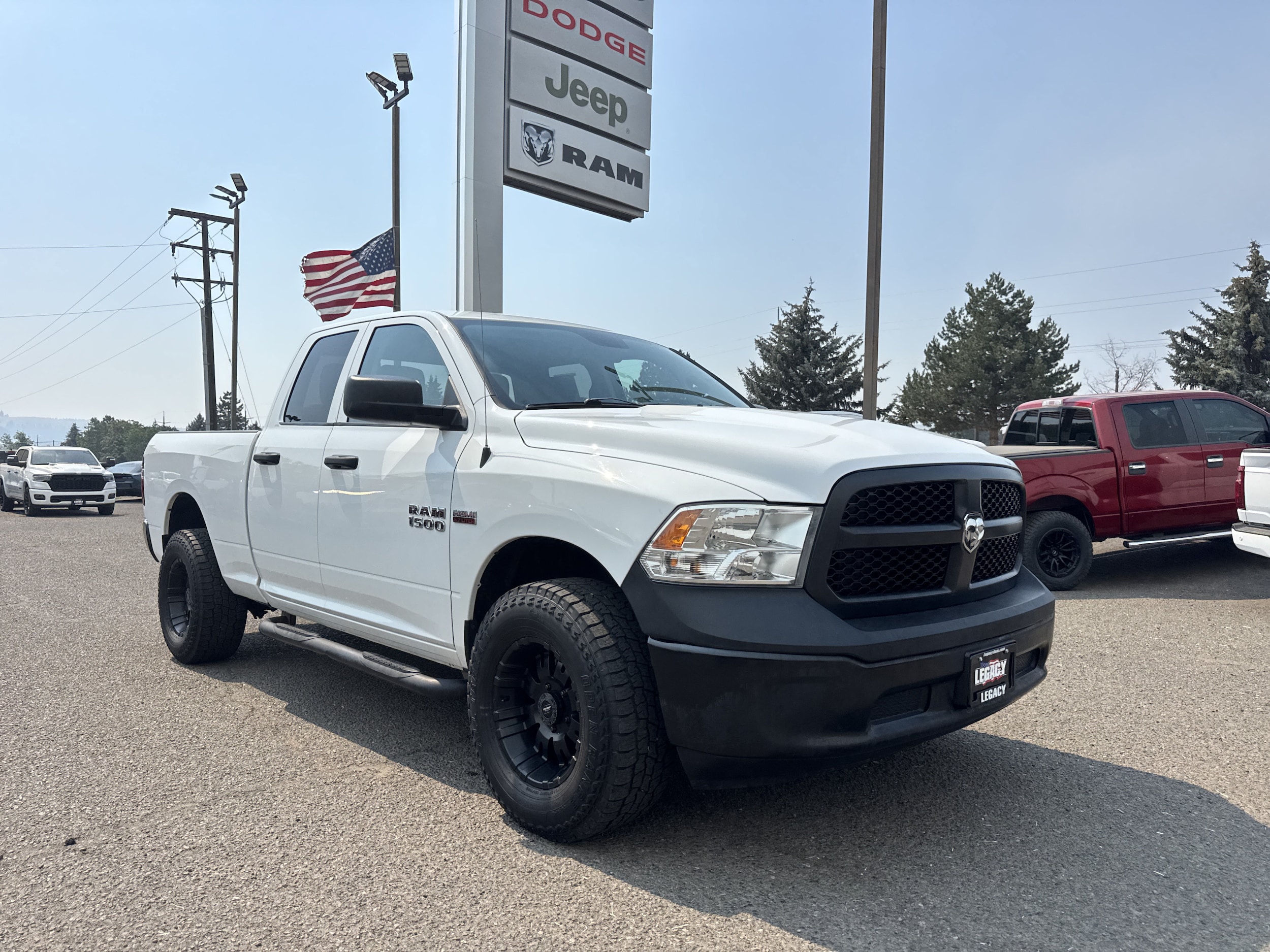 Bright White 2018 RAM 1500 Pickup Truck Four-Wheel Drive Automatic