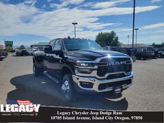 2025 Ram 3500 TRADESMAN CREW CAB 4X4 8' BOX Pickup
