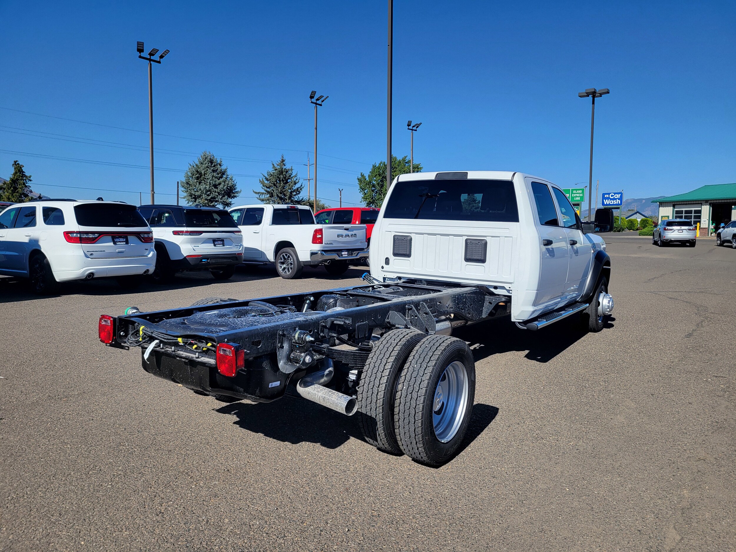 2026 Ram 5500 Tradesman photo 3
