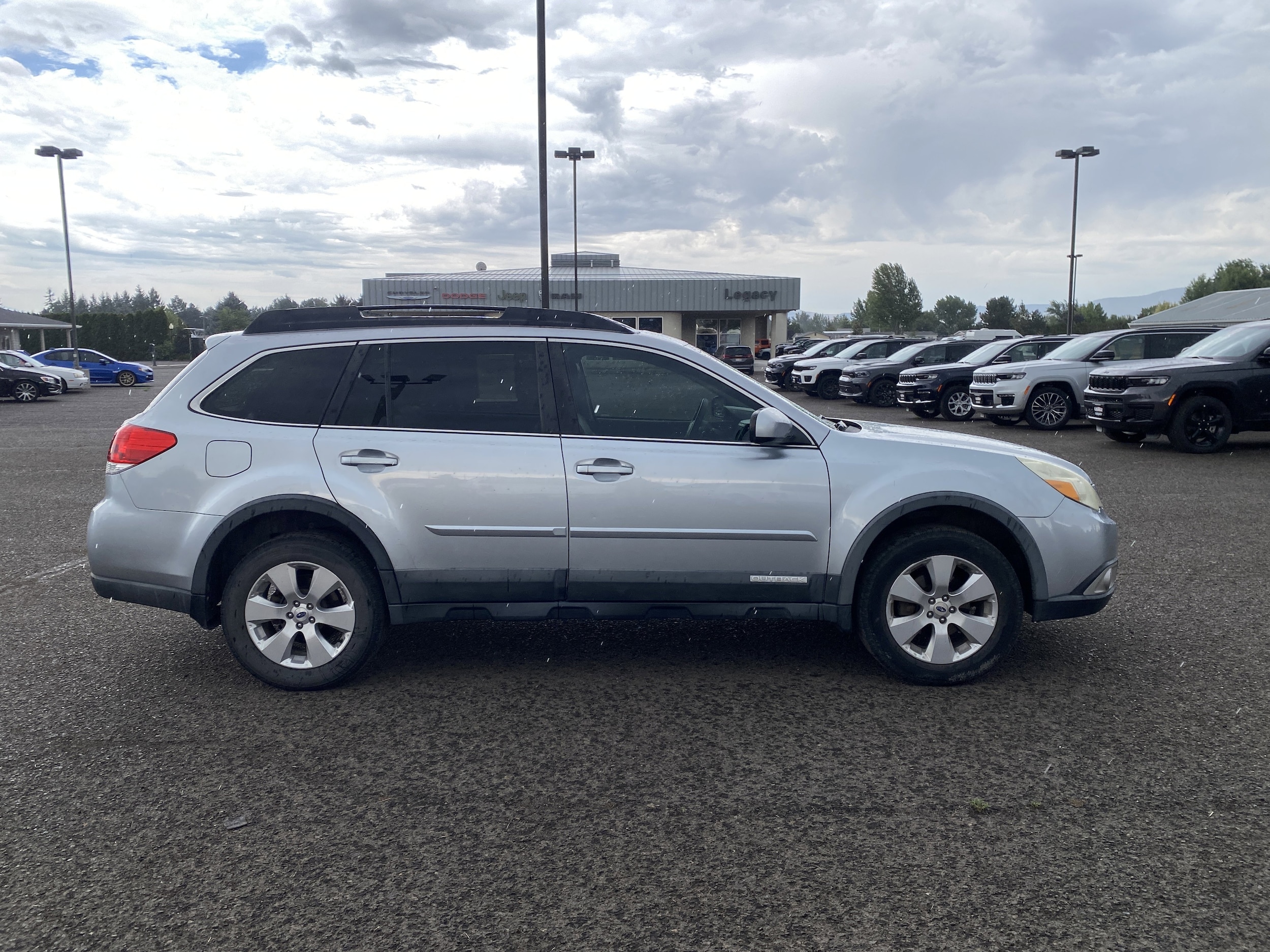Used 2012 Subaru Outback Limited with VIN 4S4BRCLC5C3250824 for sale in Island City, OR
