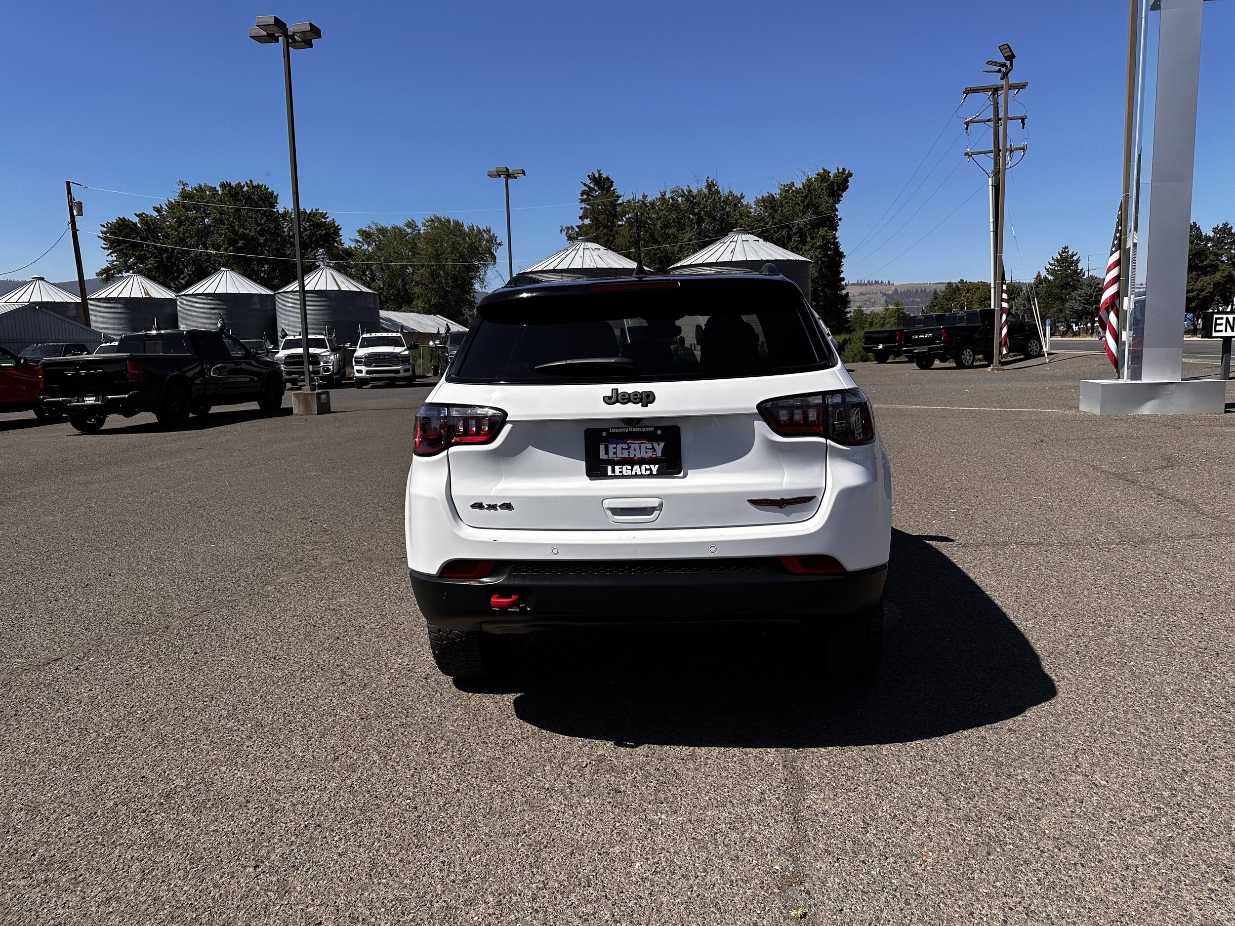 2024 Jeep Compass Trailhawk photo 4