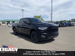 2025 Ram 1500 LIMITED CREW CAB 4X4 6'4 BOX Pickup