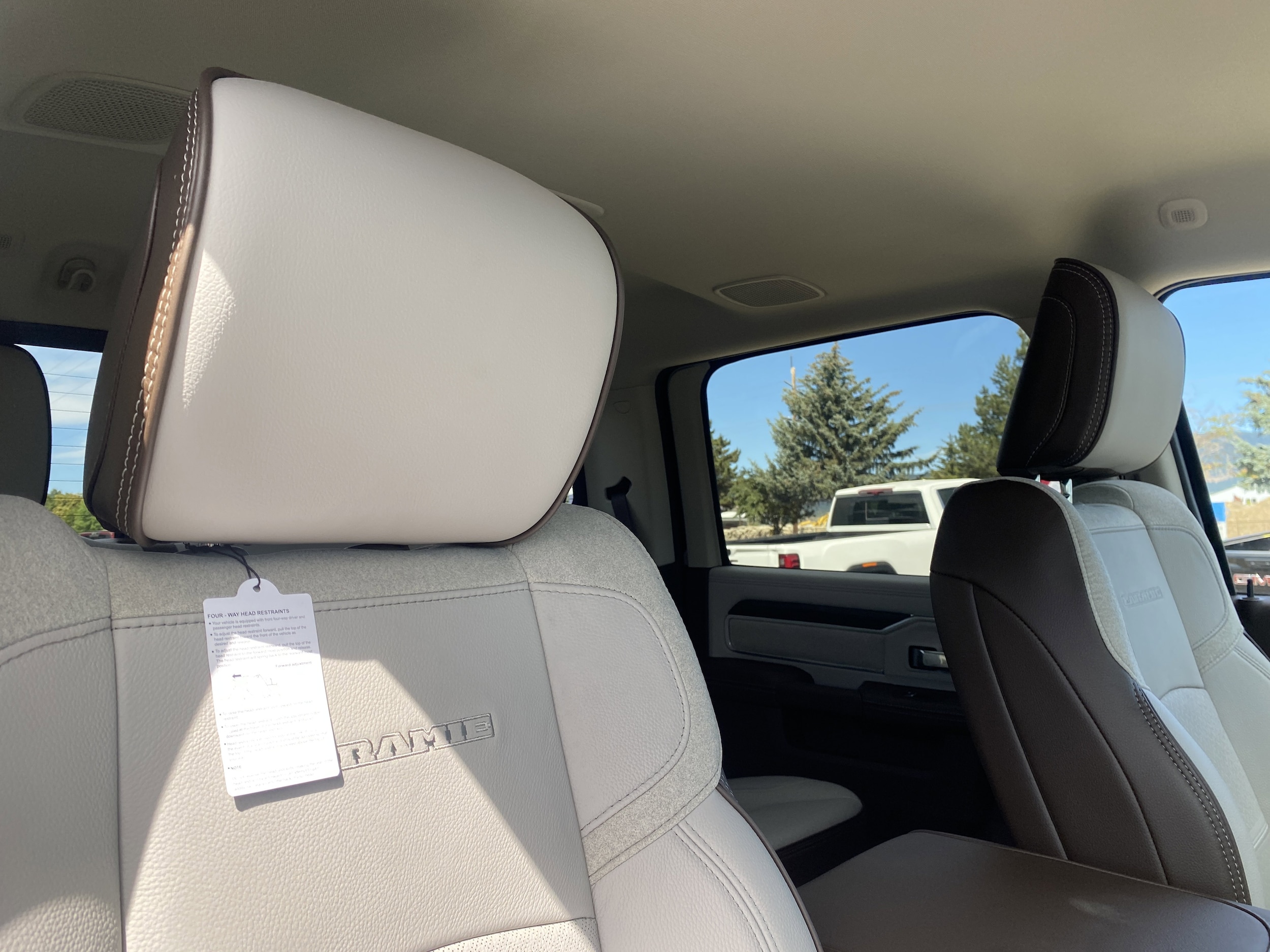 2025 RAM 2500 Laramie - Photo 18