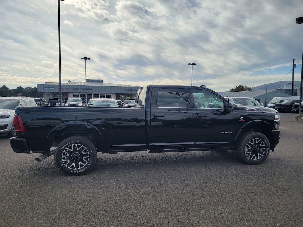 New 2026 Ram 2500 LIMITED LONGHORN CREW CAB 4X4 8' BOX Pickup
