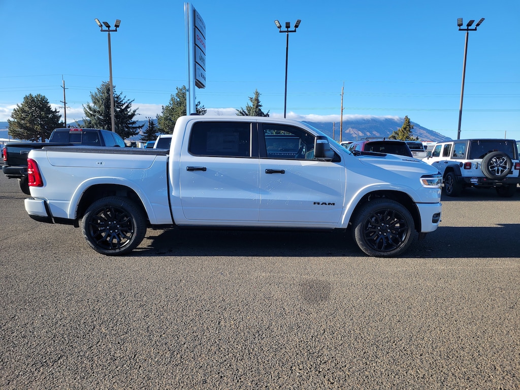 New 2026 Ram 1500 LIMITED CREW CAB 4X4 5'7 BOX Pickup