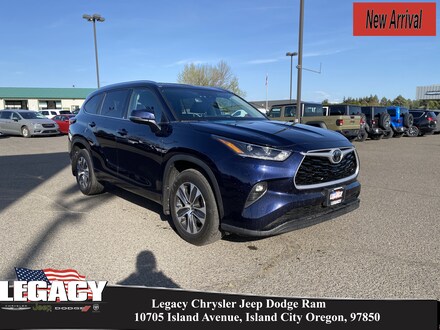 2021 Toyota Highlander XLE SUV