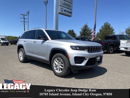 2025 Jeep Grand Cherokee Laredo SUV