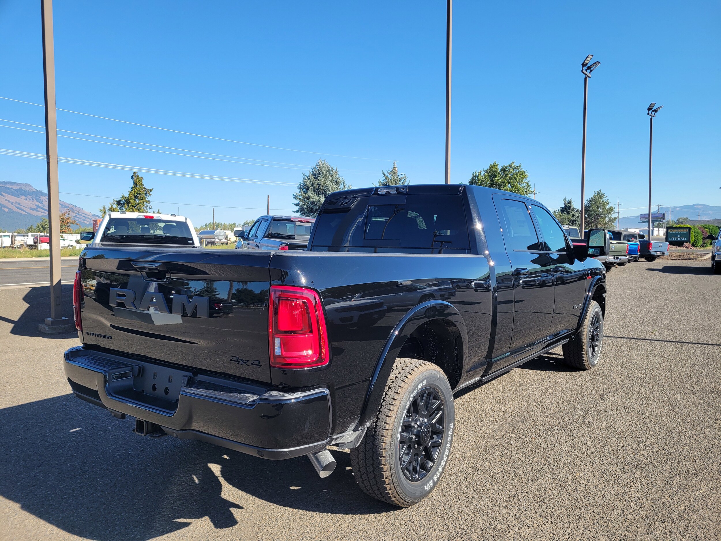 2026 Ram 2500 Limited photo 3