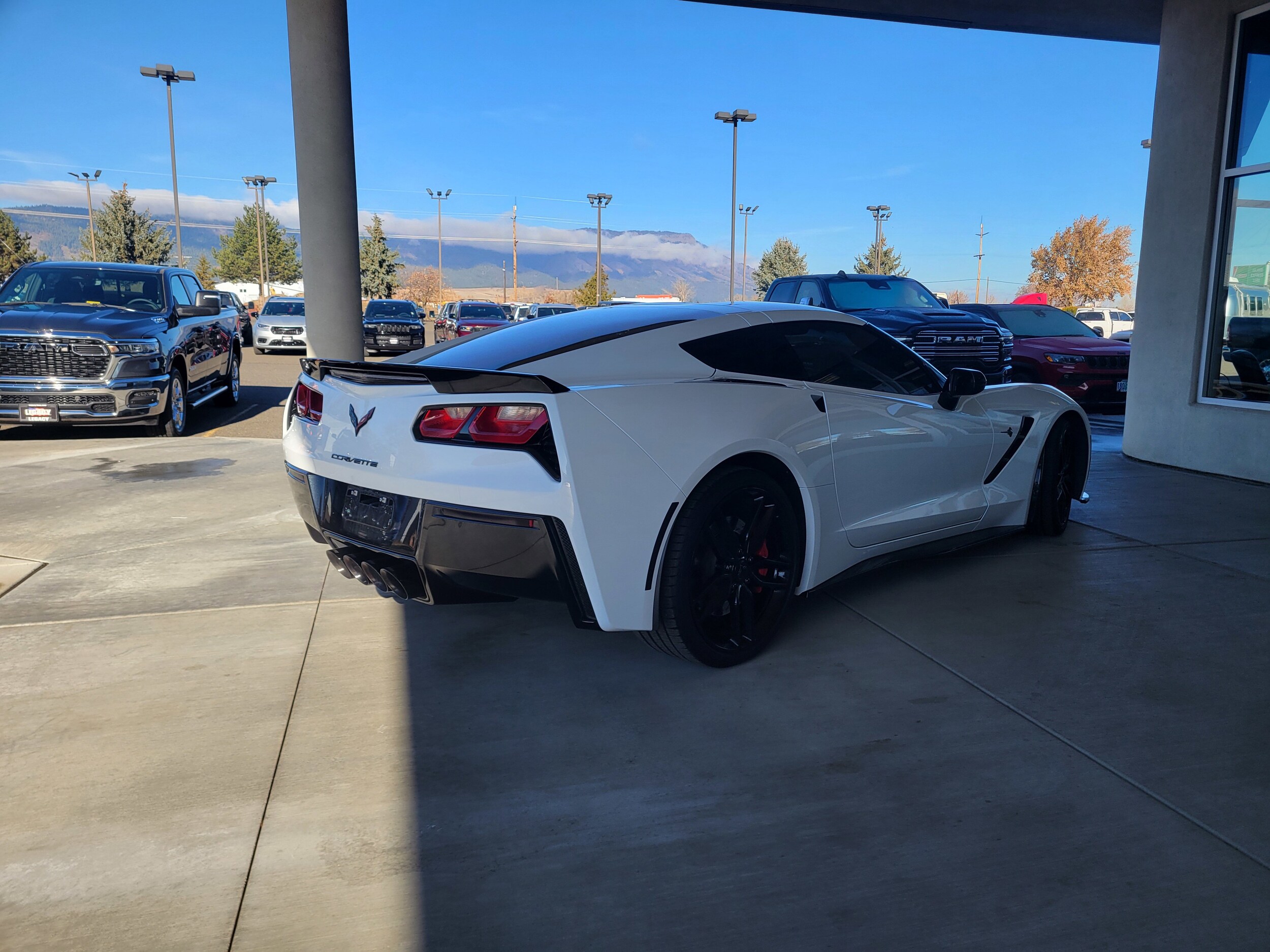2015 Chevrolet Corvette Stingray 3LT Z51 photo 3