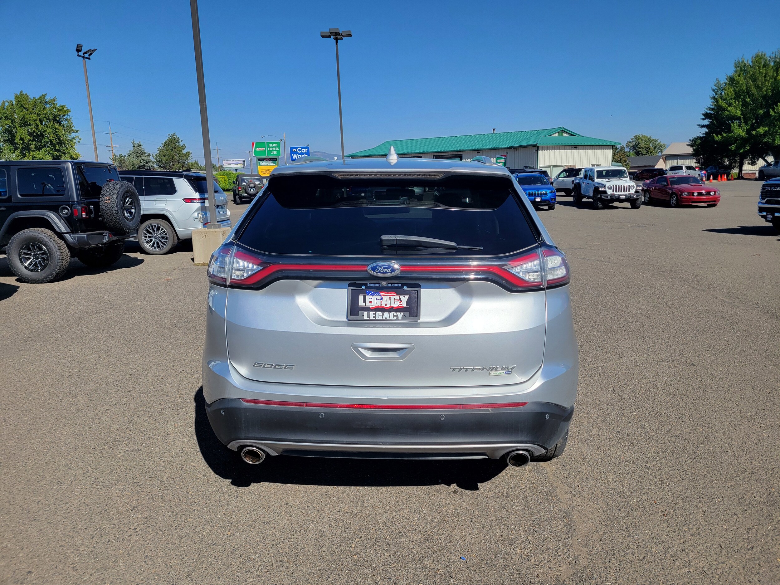 2016 Ford Edge Titanium photo 3