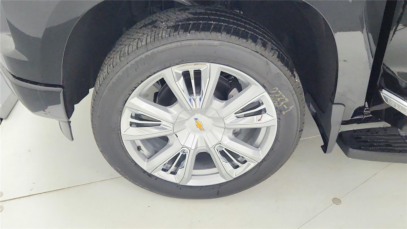 2026 Chevrolet Silverado 1500 High Country - Photo 16