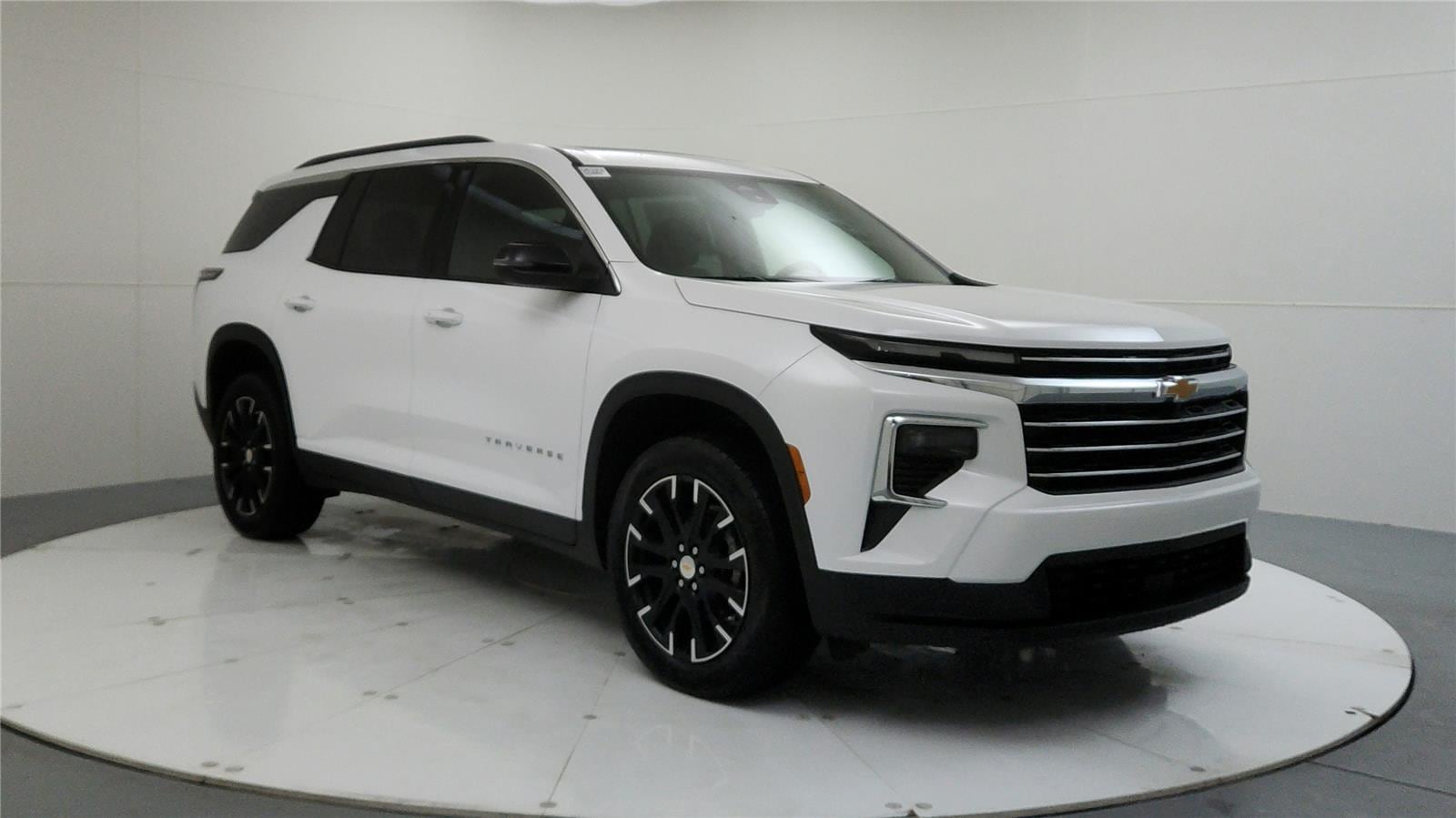 2026 Chevrolet Traverse LT's photo