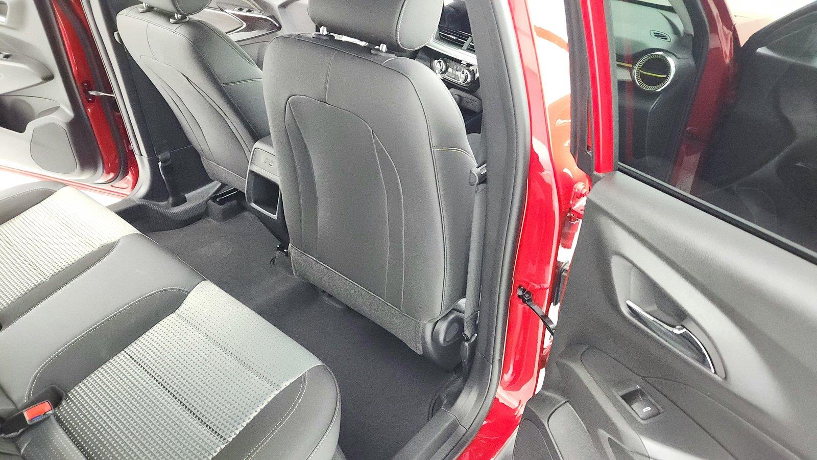 2026 Chevrolet Trax LT - Photo 25