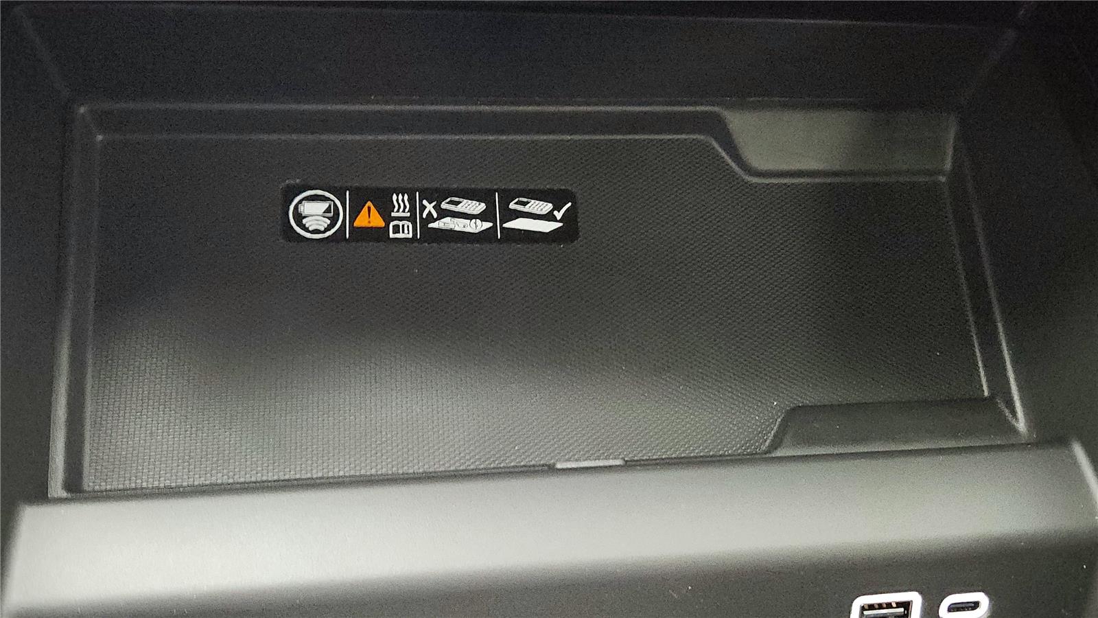 2026 Chevrolet Suburban Premier - Photo 35