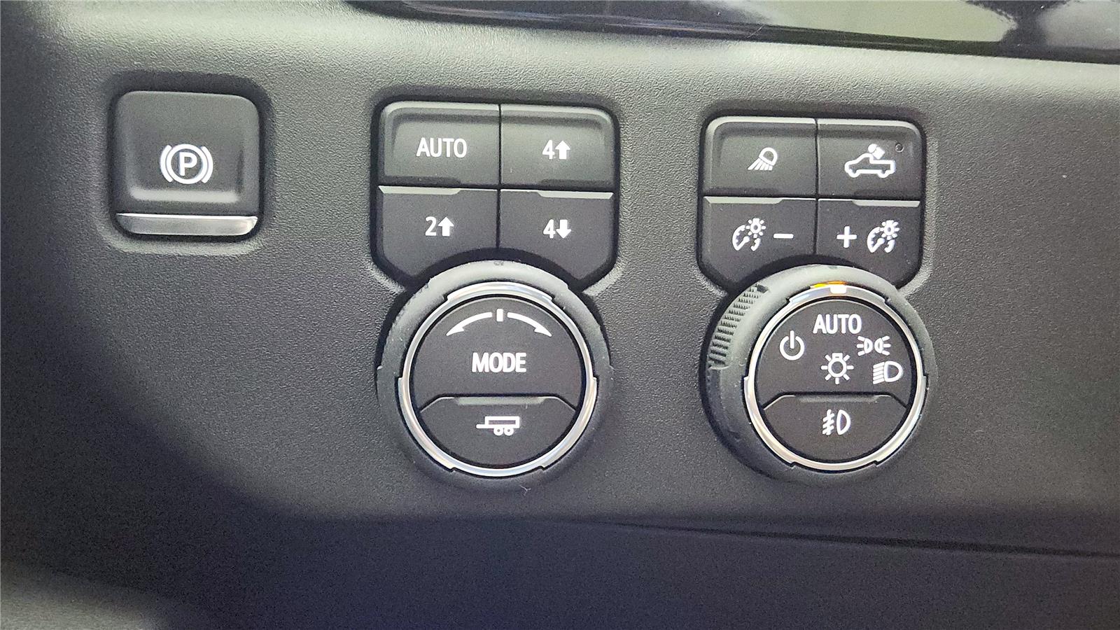 2026 Chevrolet Silverado 1500 High Country - Photo 41