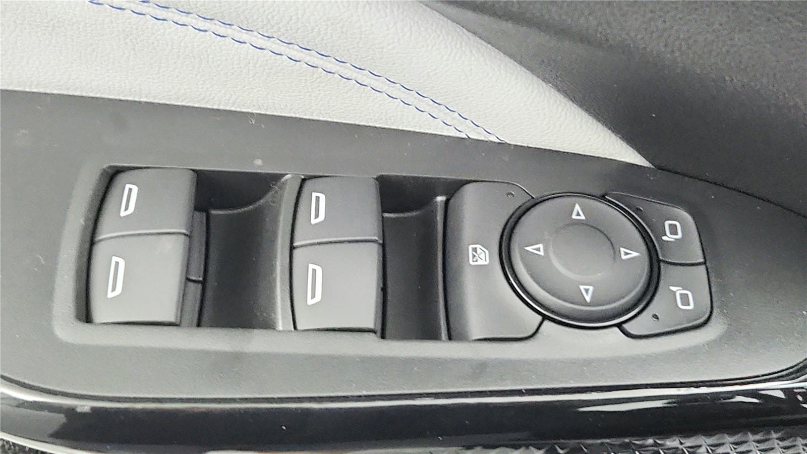 2026 Chevrolet Trax LT - Photo 18