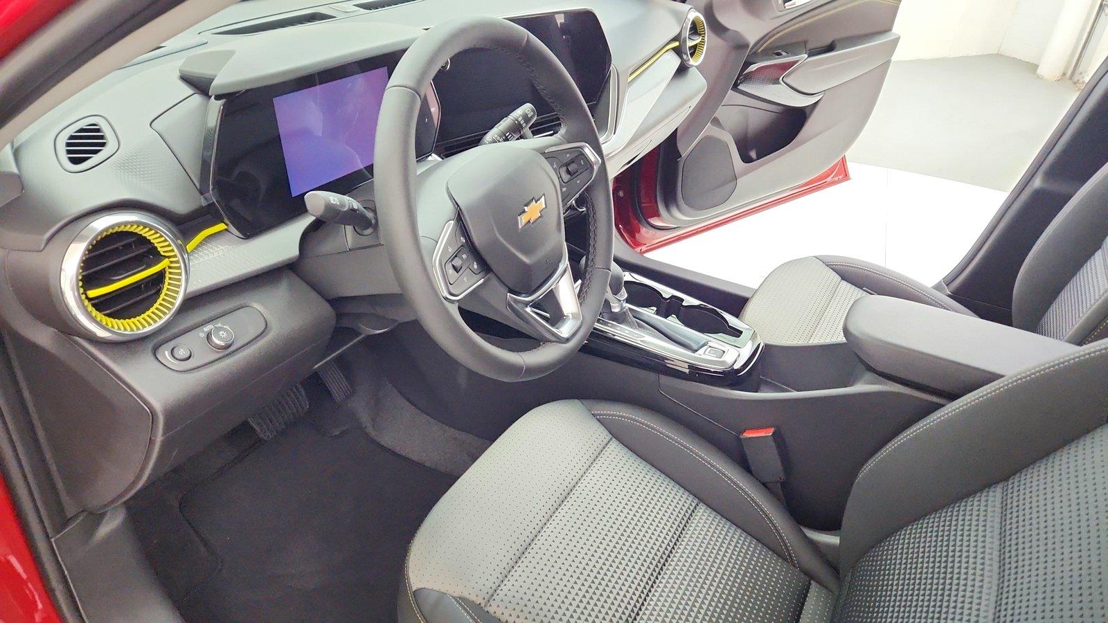 2026 Chevrolet Trax LT - Photo 16