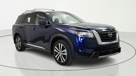 2024 Nissan Pathfinder Platinum SUV