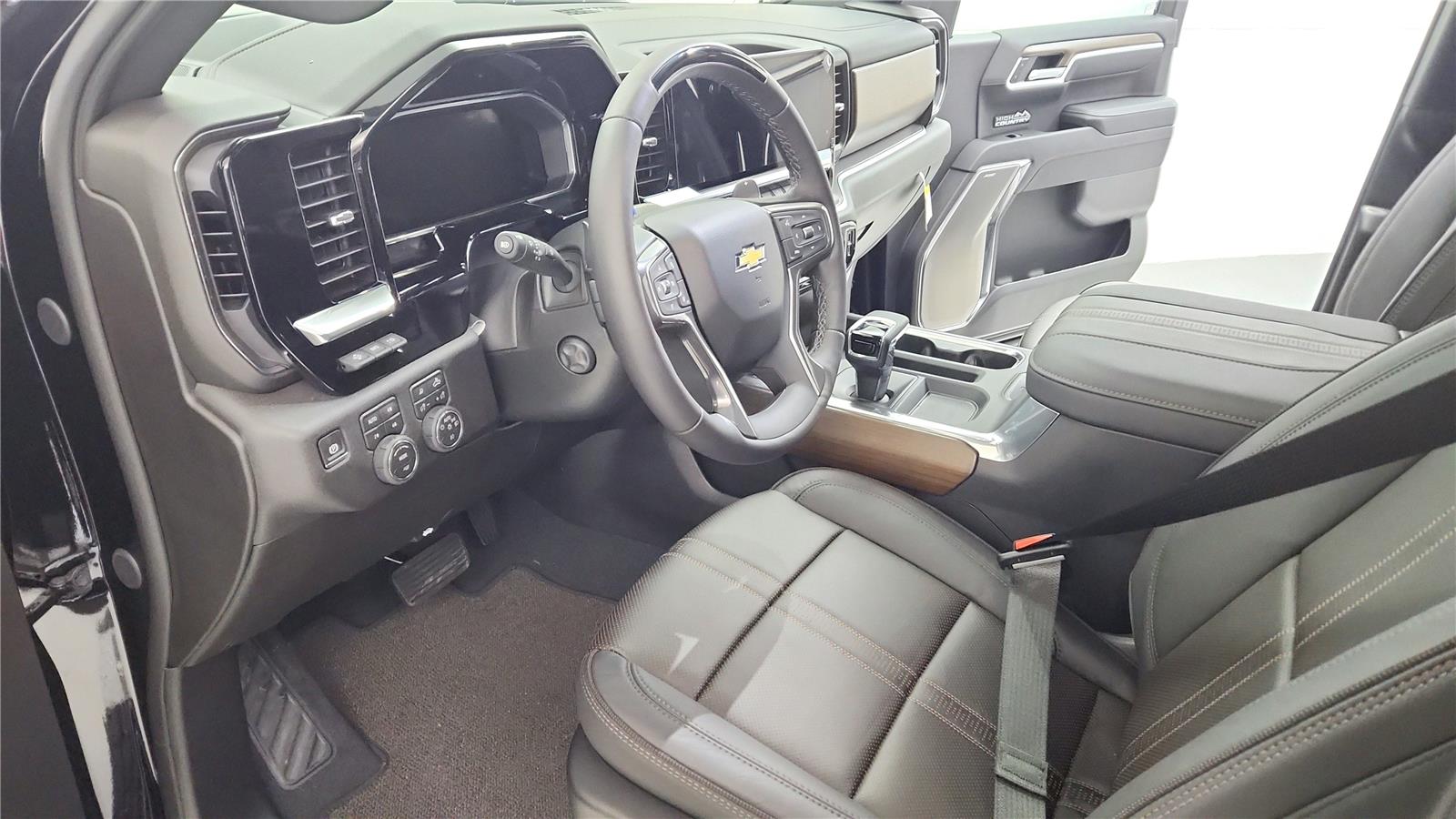 2026 Chevrolet Silverado 1500 High Country - Photo 21