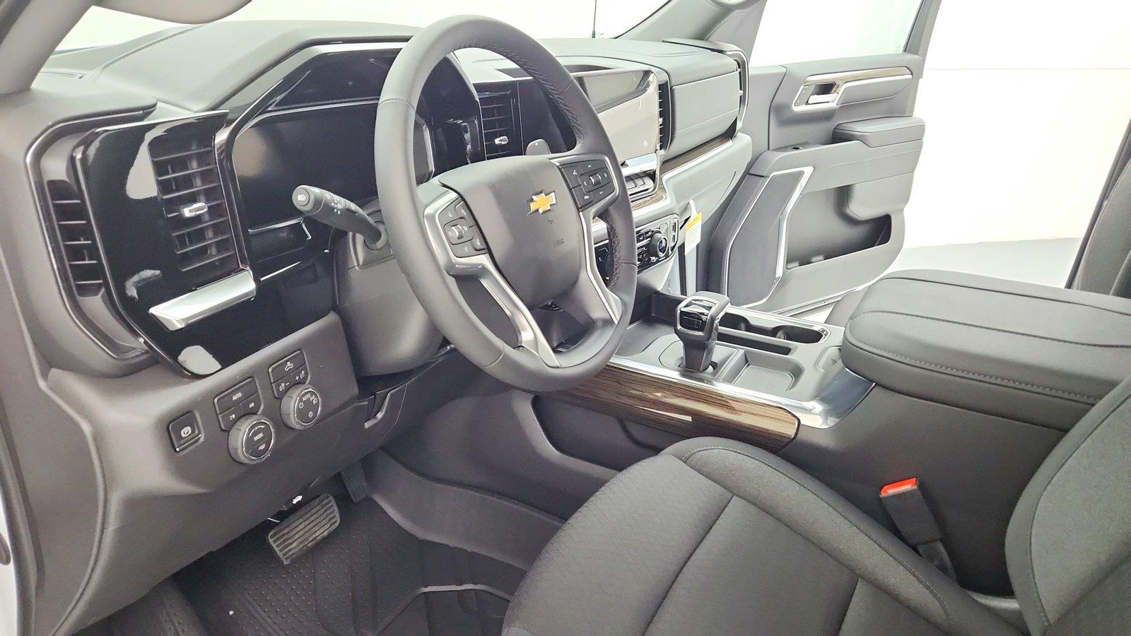 2026 Chevrolet Silverado 1500 LT - Photo 16