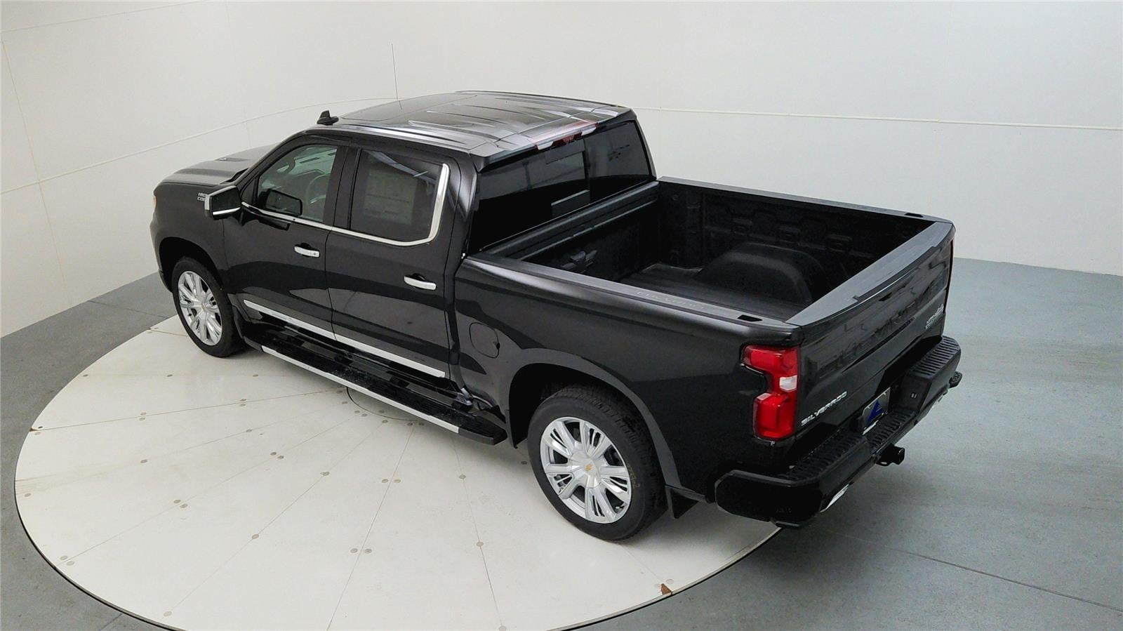 2026 Chevrolet Silverado 1500 High Country - Photo 14
