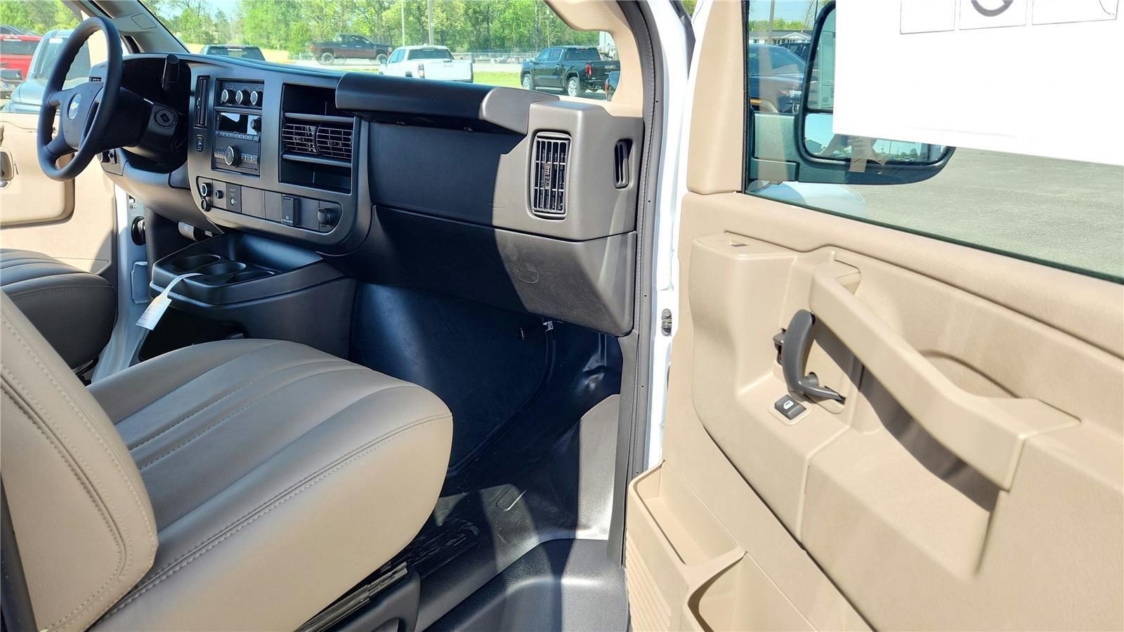 2026 Chevrolet Express Cargo Work Van - Photo 18