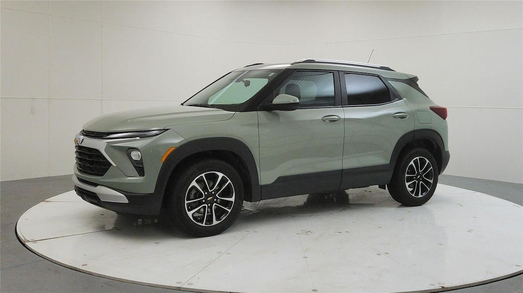 Used 2025 Chevrolet Trailblazer LT SUV