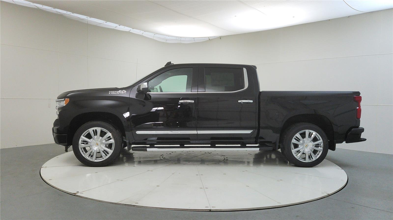 2026 Chevrolet Silverado 1500 High Country photo 4