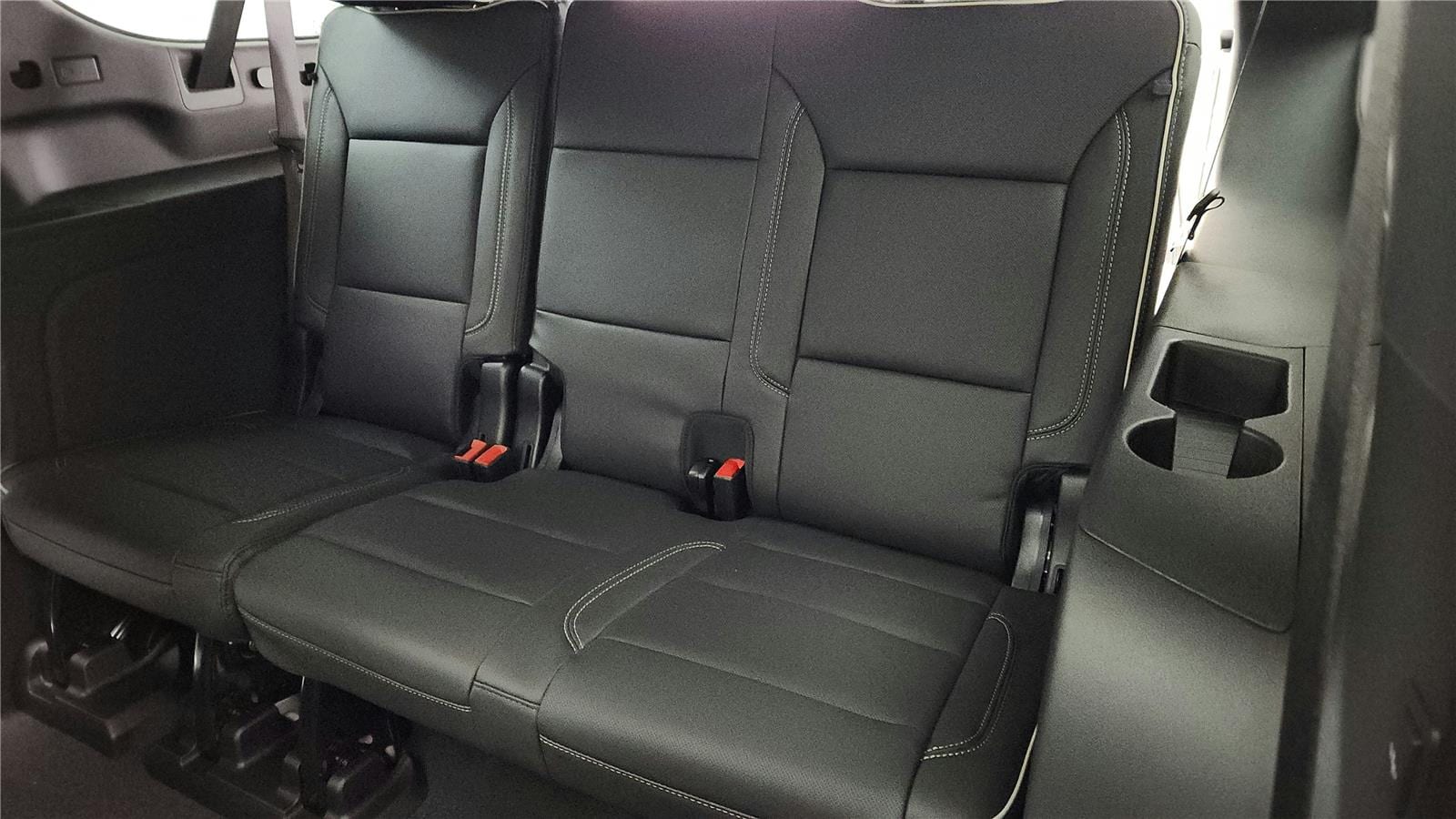 2026 Chevrolet Suburban Premier - Photo 61