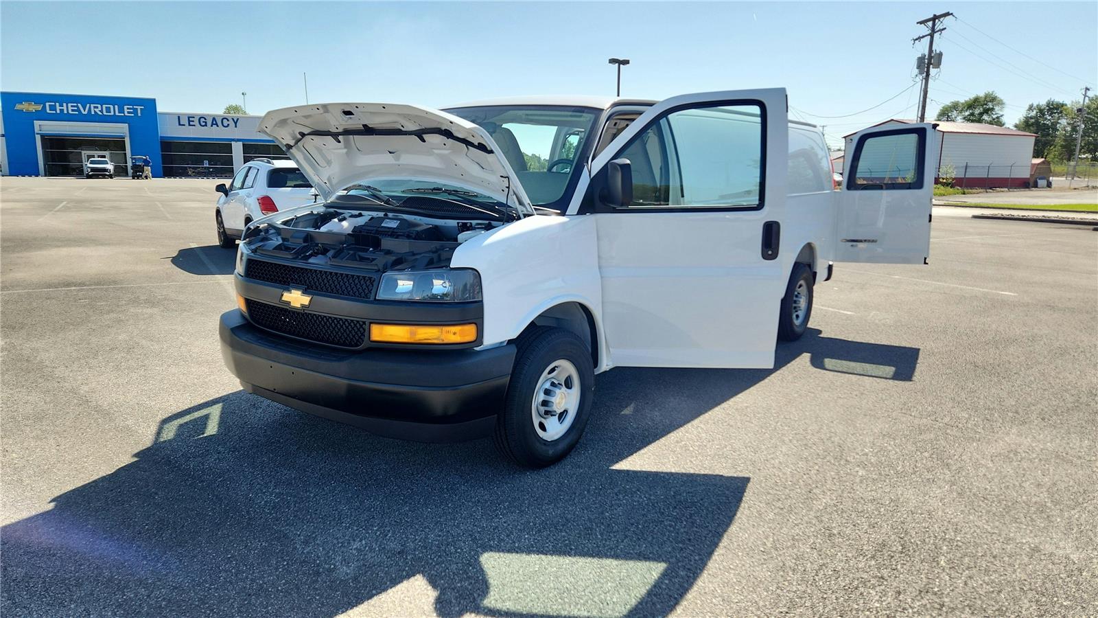 2026 Chevrolet Express Cargo Work Van - Photo 8