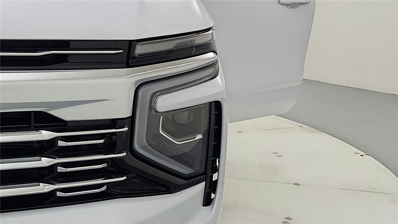 2026 Chevrolet Suburban Premier - Photo 43