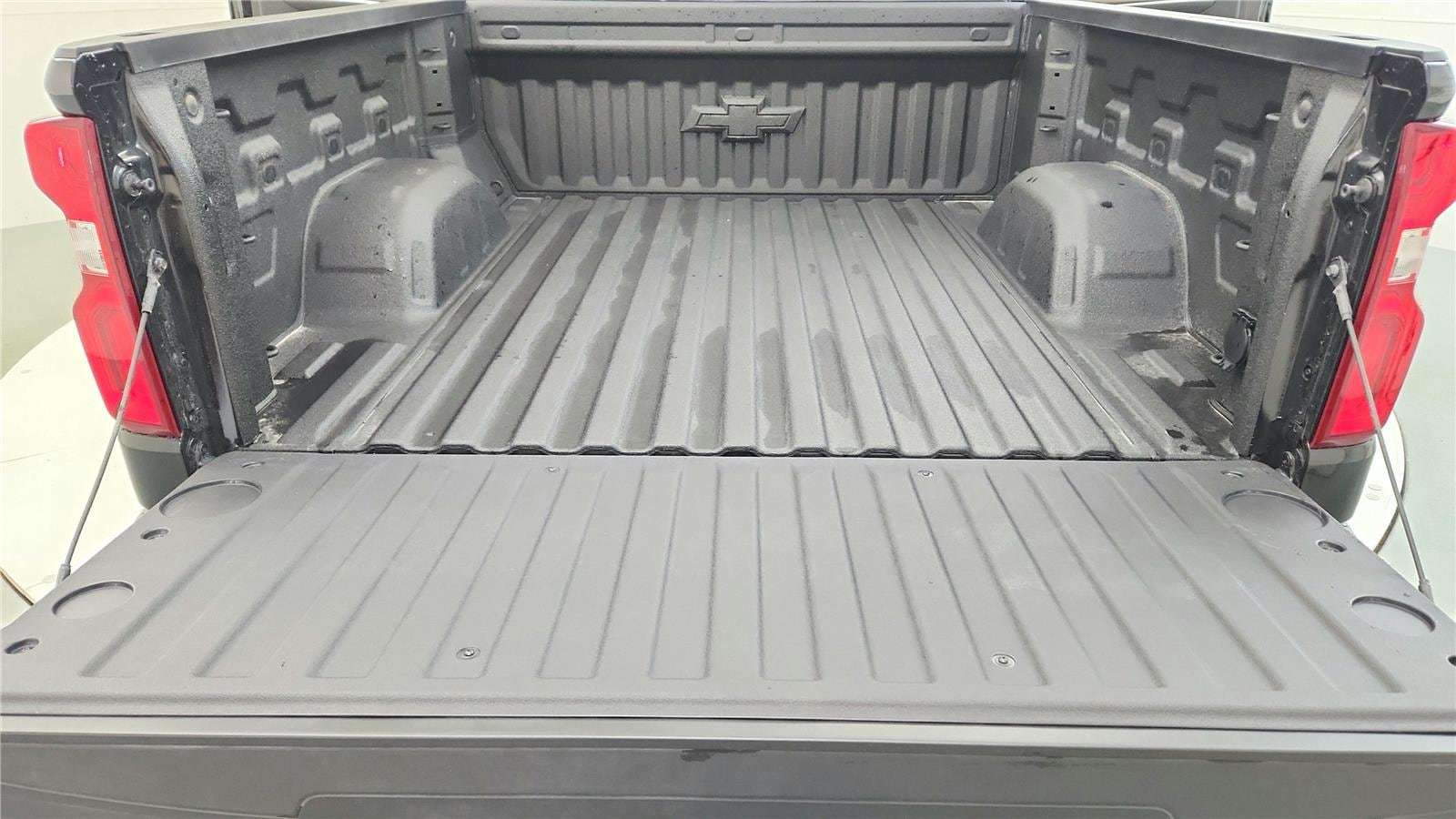 2026 Chevrolet Silverado 1500 High Country - Photo 18