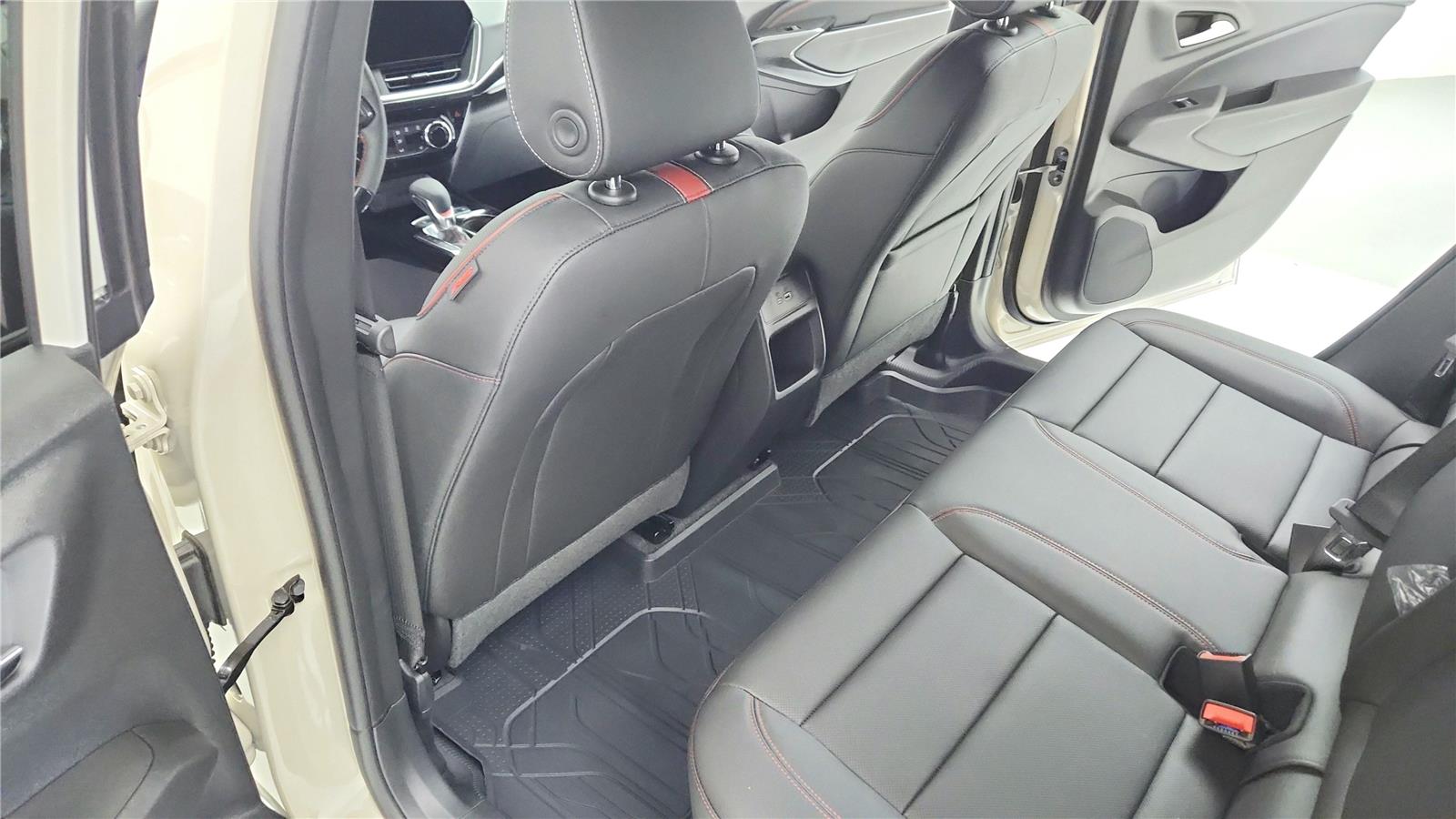 2026 Chevrolet Trax RS - Photo 19