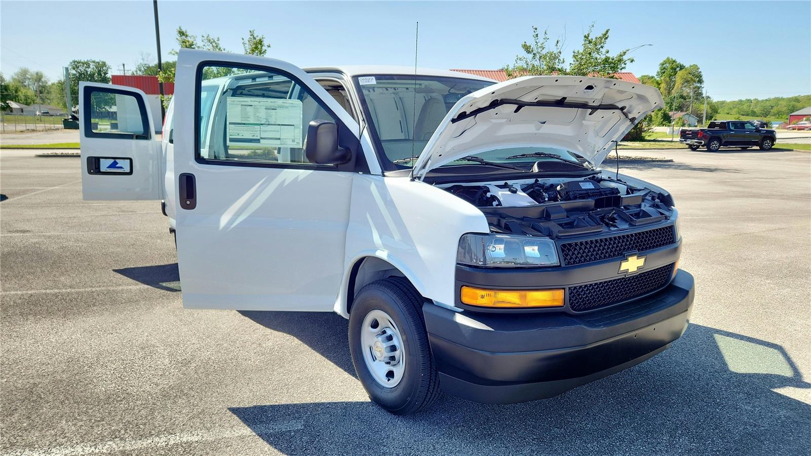 2026 Chevrolet Express Cargo Work Van - Photo 5