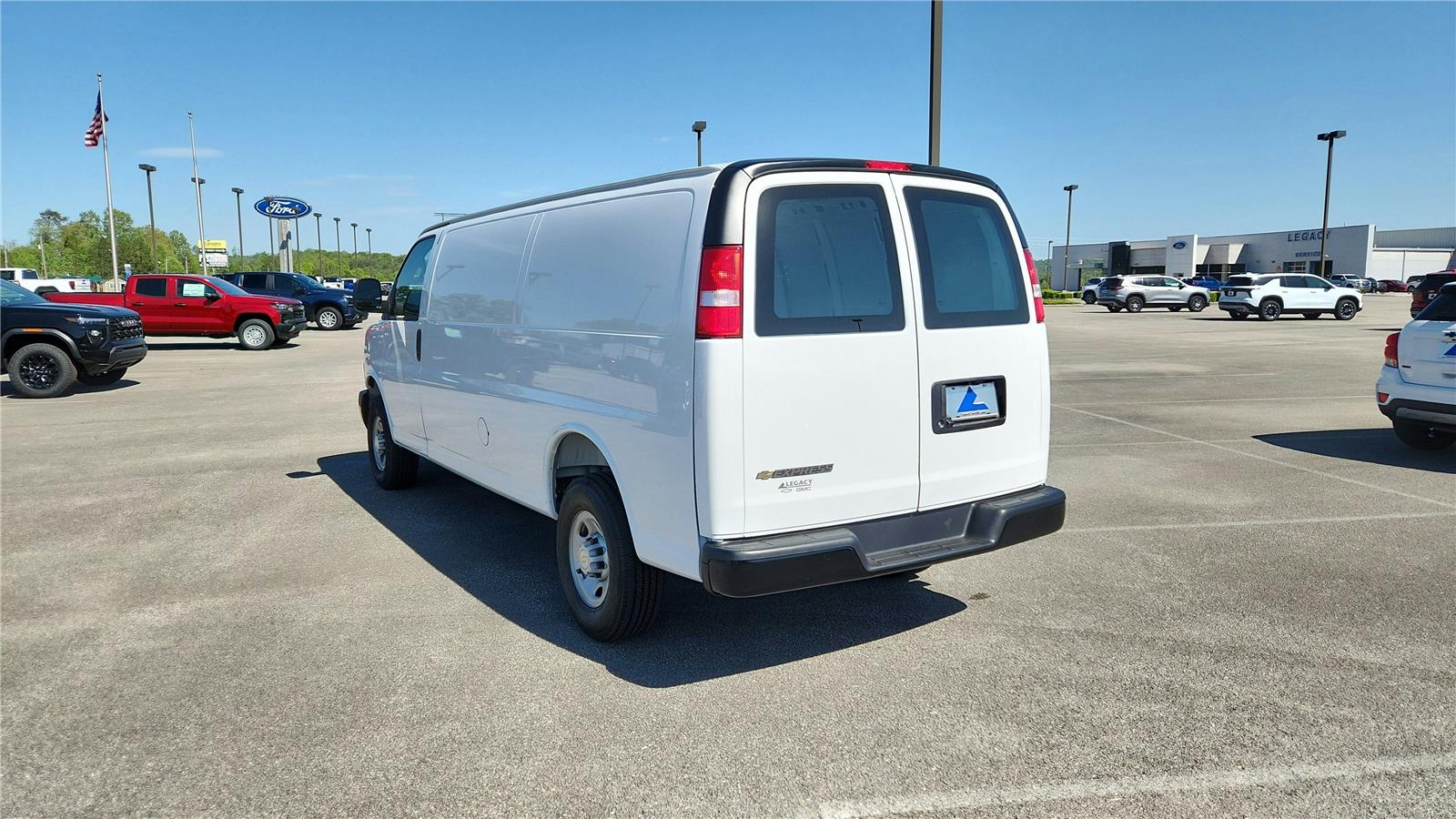 2026 Chevrolet Express Cargo Work Van - Photo 3