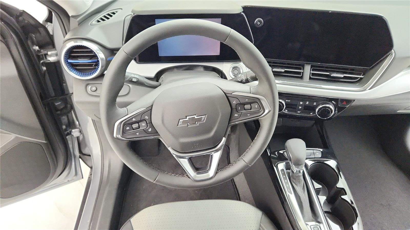 2026 Chevrolet Trax LT - Photo 21