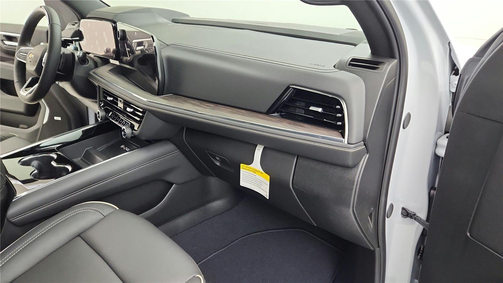 2026 Chevrolet Suburban Premier - Photo 64