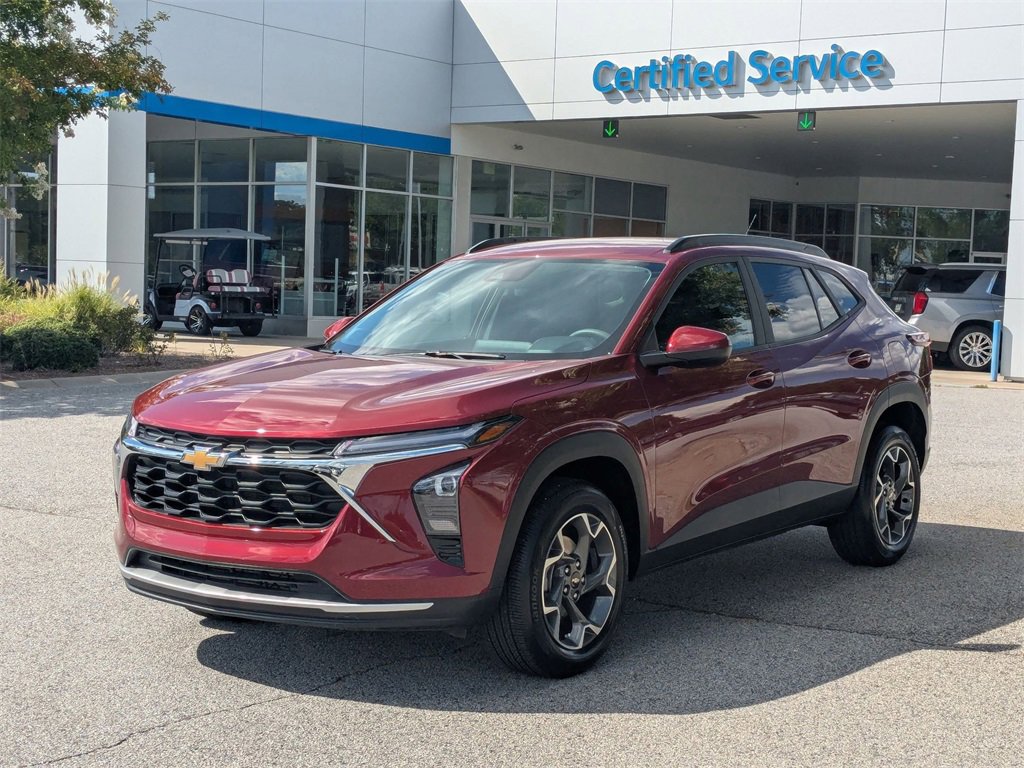 2024 Chevrolet Trax LT photo 3