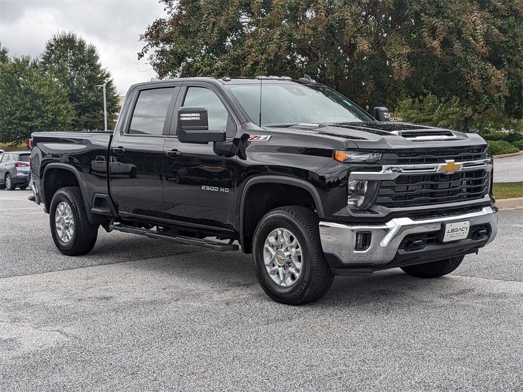 Used 2024 Chevrolet Silverado 2500HD LT with VIN 1GC4YNEY2RF117076 for sale in Greenwood, SC